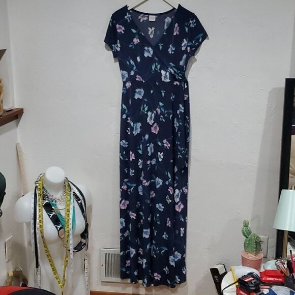 Kaileigh Maternity Dress Maxi Length in Floral Print Size S - Picture 1 of 7